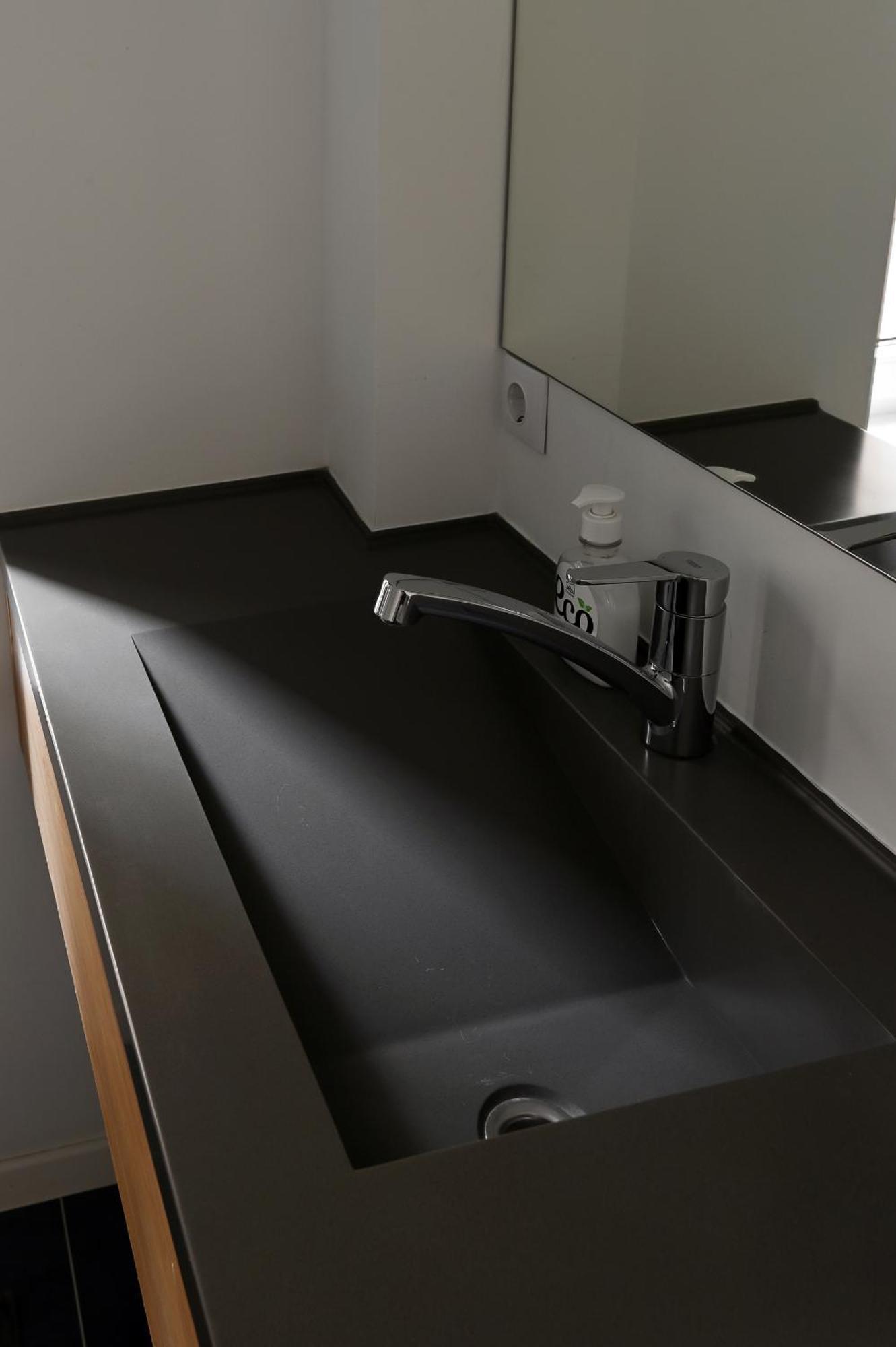Fantastic Studio Apartment In The Heart Of Рига Экстерьер фото